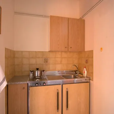 西北一室公寓酒店 3*